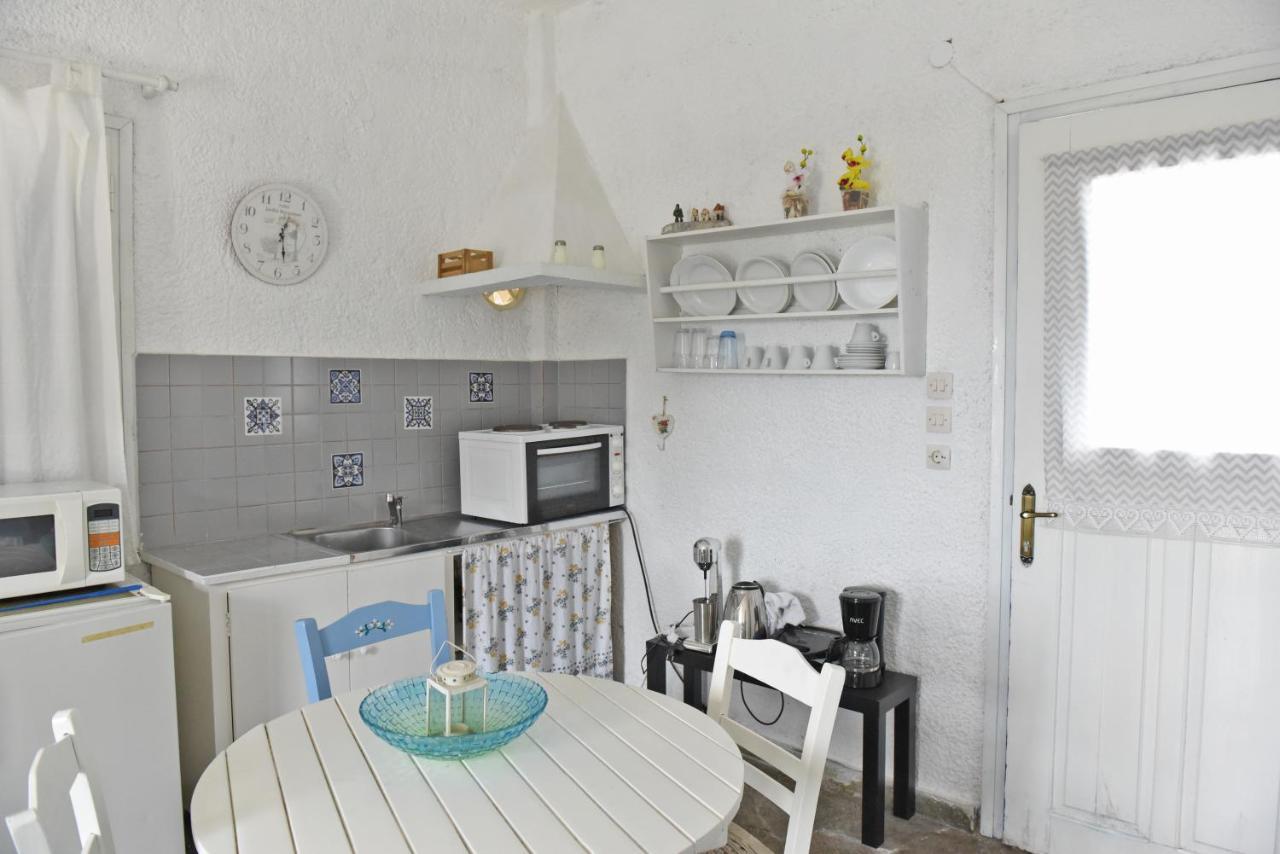 Mantos Apartment *