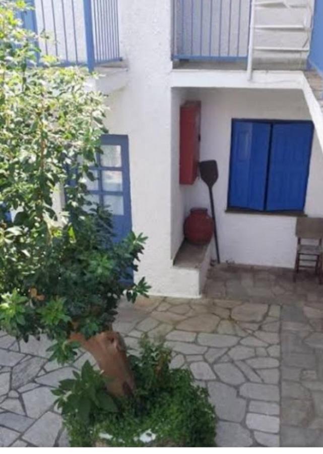Apartment Mantos